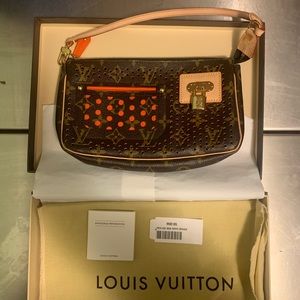 Louis Vuitton pochette